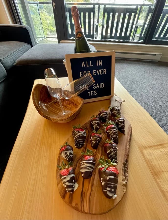 In-room welcome grazing package